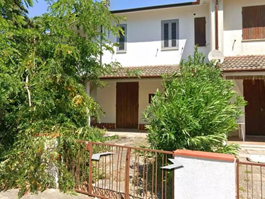 Immagine 1 di Appartamento in vendita  in Via Cima Brenta 9 a Comacchio