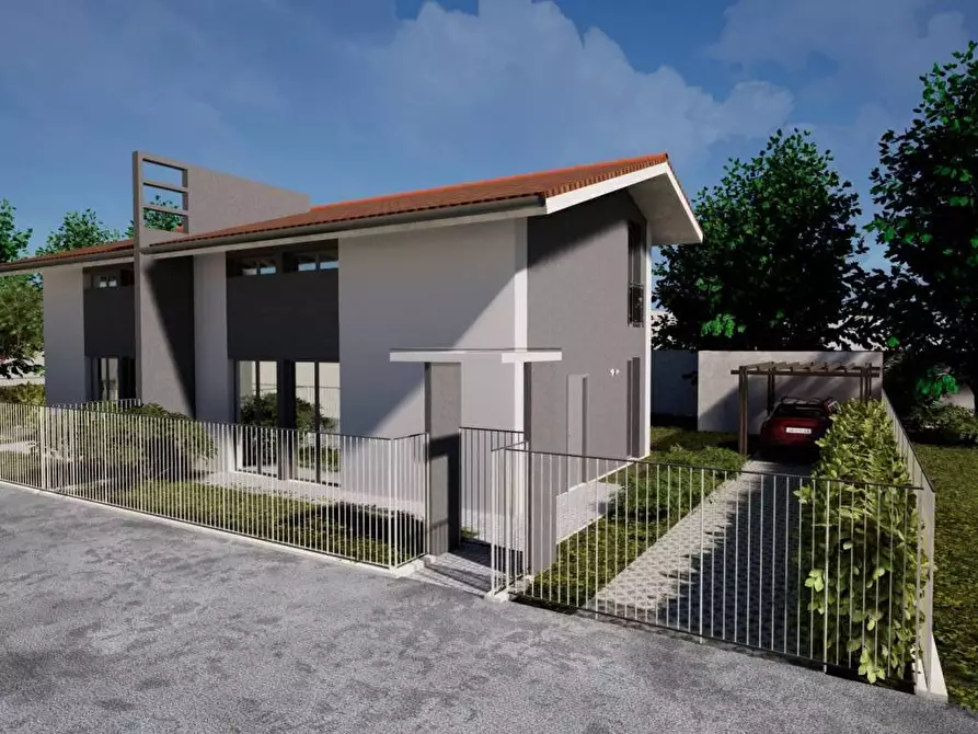 Immagine 1 di Villa in vendita  in viale adria a Rimini