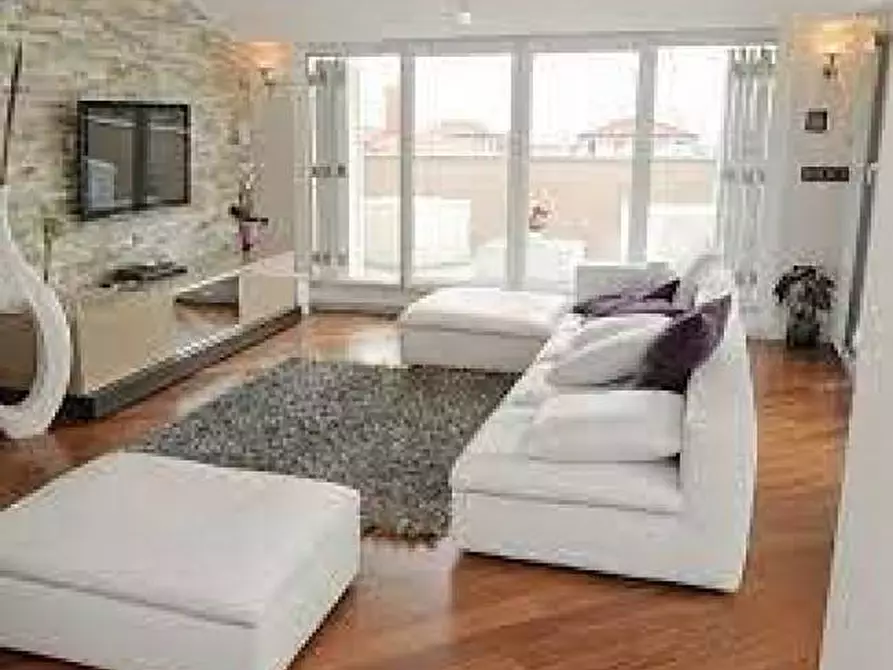 Immagine 1 di Appartamento in vendita  in Via Fossolo a Bologna