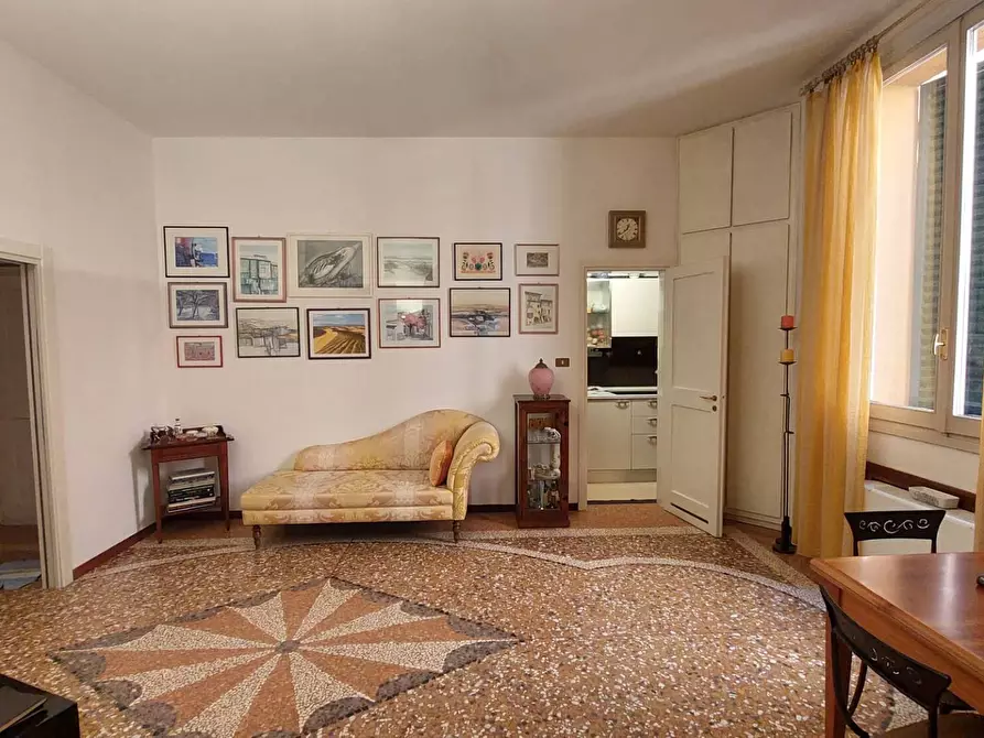 Immagine 2 di Appartamento in vendita  in VIA MARSILI a Bologna