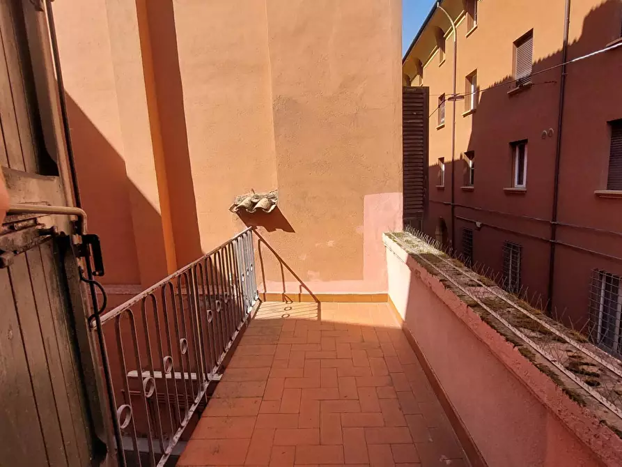Immagine 15 di Appartamento in vendita  in VIA MARSILI a Bologna