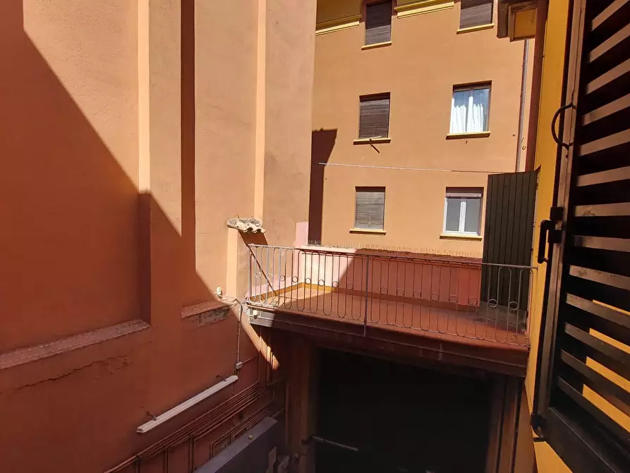 Immagine 20 di Appartamento in vendita  in VIA MARSILI a Bologna