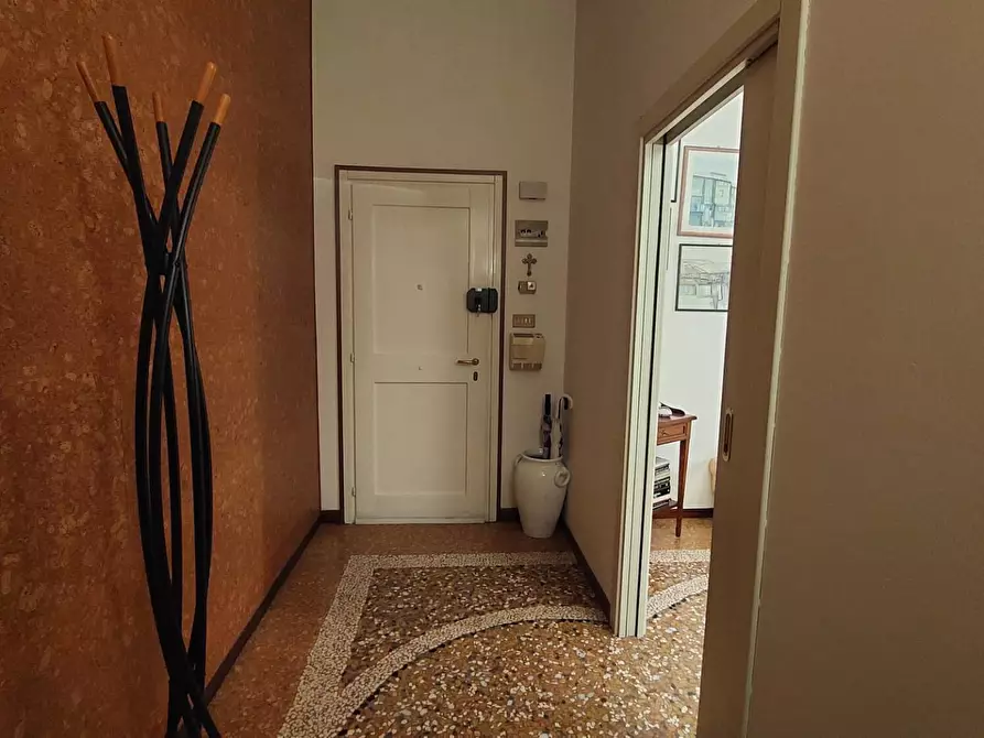 Immagine 24 di Appartamento in vendita  in VIA MARSILI a Bologna