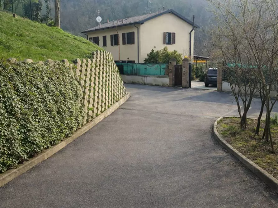 Immagine 2 di Villa in vendita  in VIA NAZIONALE a Pianoro