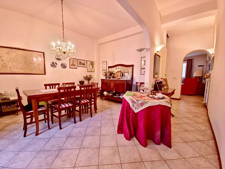 Immagine 11 di Villa in vendita  in viale 4 novembre a Faenza