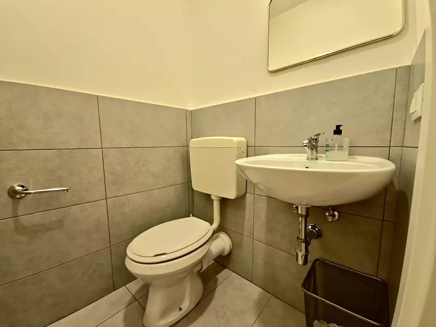 Immagine 2 di Ufficio in vendita  in Via cignani a Forli'