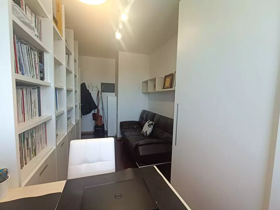 Immagine 17 di Attico in vendita  in VIA CANOVA 20 a Bologna