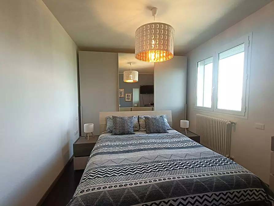 Immagine 12 di Attico in vendita  a Bologna