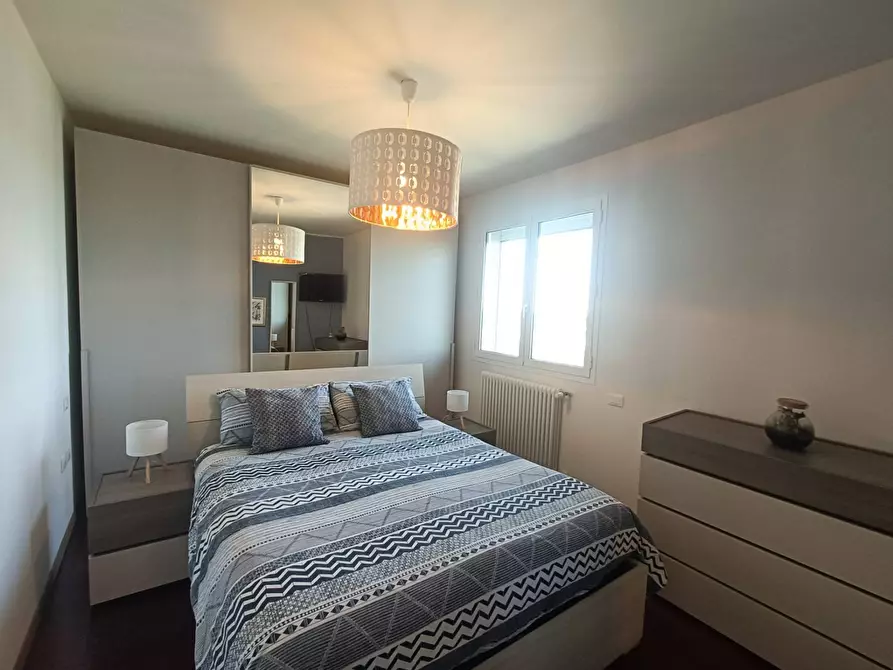 Immagine 13 di Attico in vendita  a Bologna