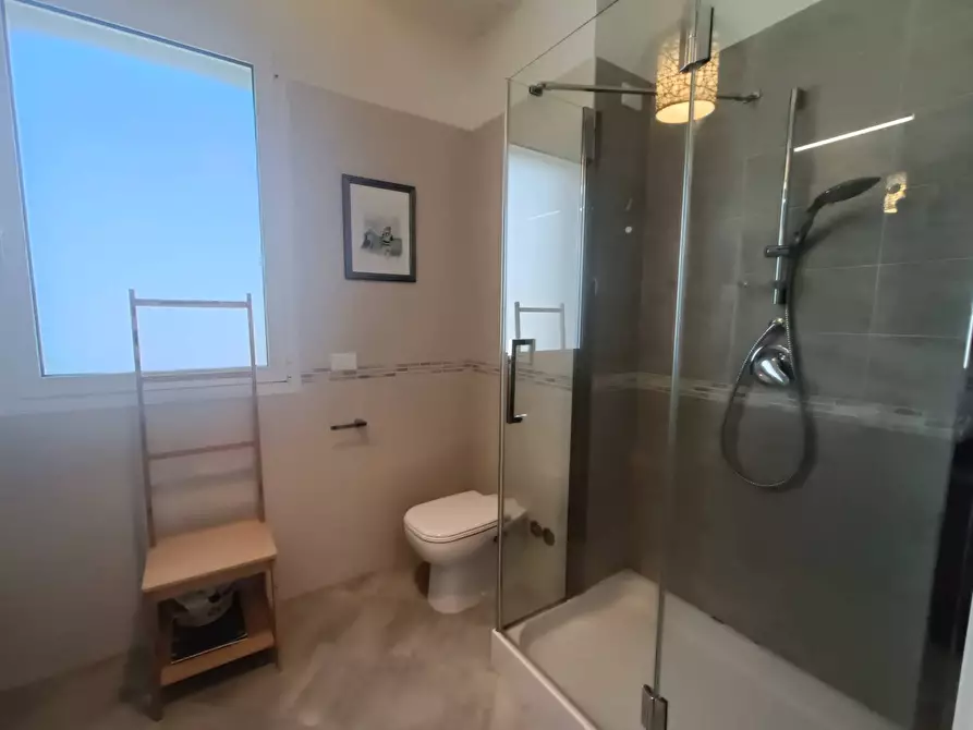 Immagine 19 di Attico in vendita  a Bologna