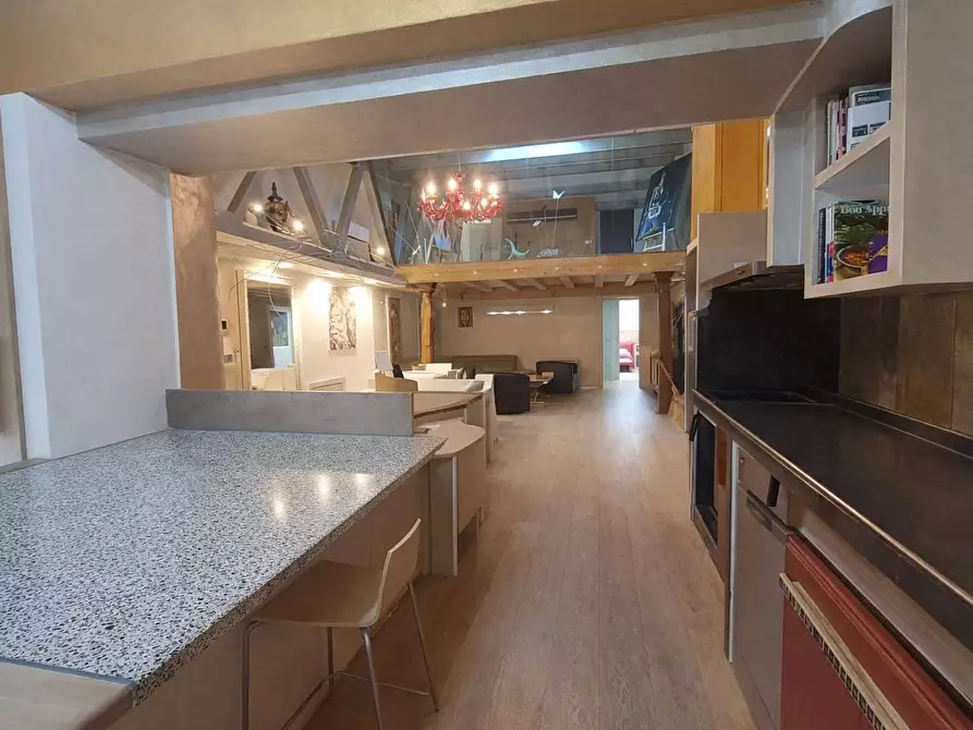 Immagine 4 di Locale commerciale in vendita  in VIA LOMBARDIA a Castel San Pietro Terme