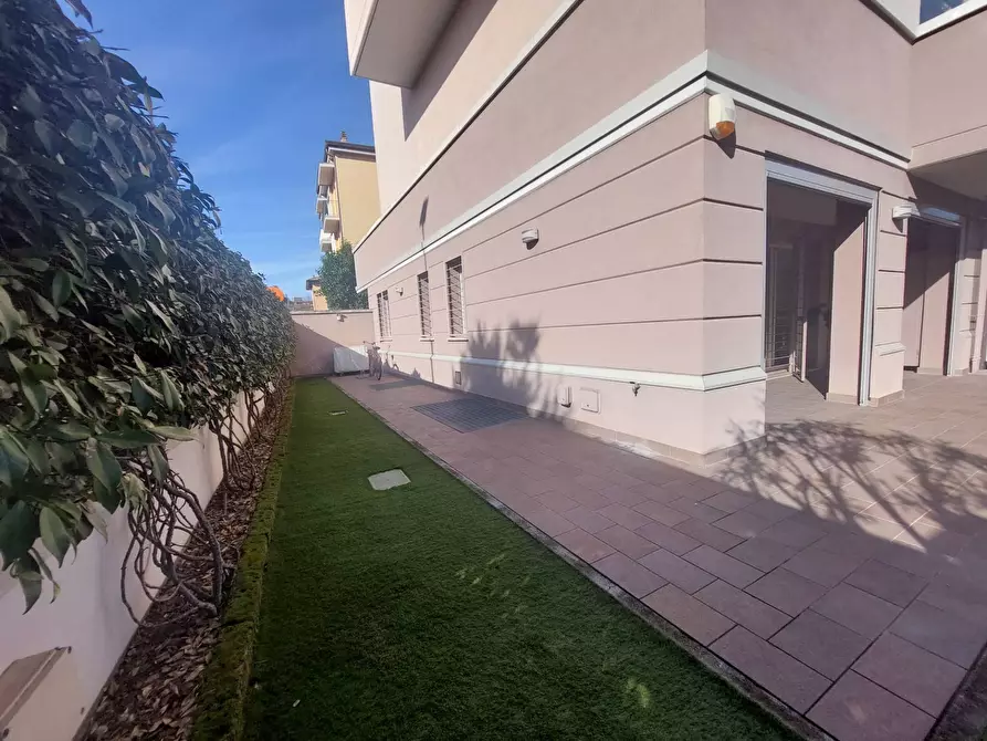 Immagine 2 di Appartamento in vendita  in VIA VALLE D'AOSTA a Bologna