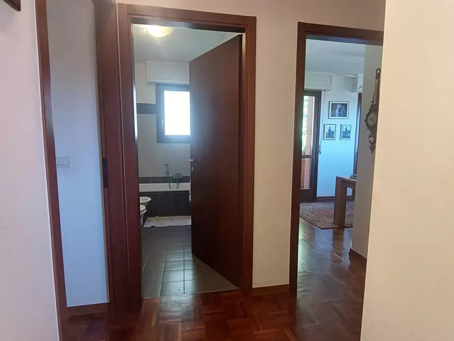 Immagine 15 di Appartamento in vendita  in VIA DELLE ROSE a Pianoro