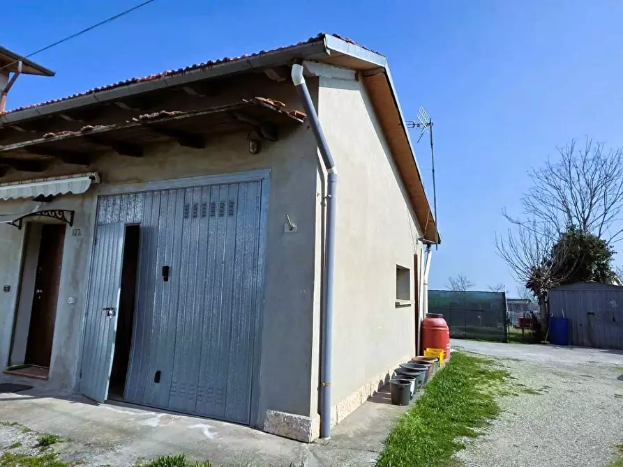 Immagine 11 di Villetta a schiera in vendita  in Via Spinazzino 127 a Ferrara