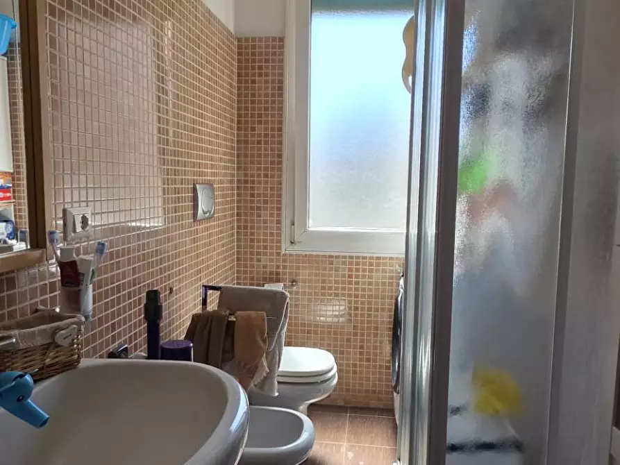 Immagine 19 di Appartamento in vendita  in Via San Donato a Bologna