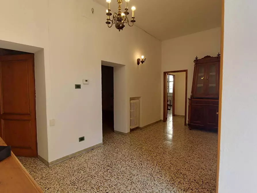 Immagine 6 di Appartamento in vendita  in Via Del Borgo Di San Pietro a Bologna