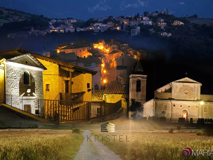 Immagine 3 di Rustico / casale in vendita  in VIA DEL MUNICIPIO 6 -8 -10 a Abbateggio