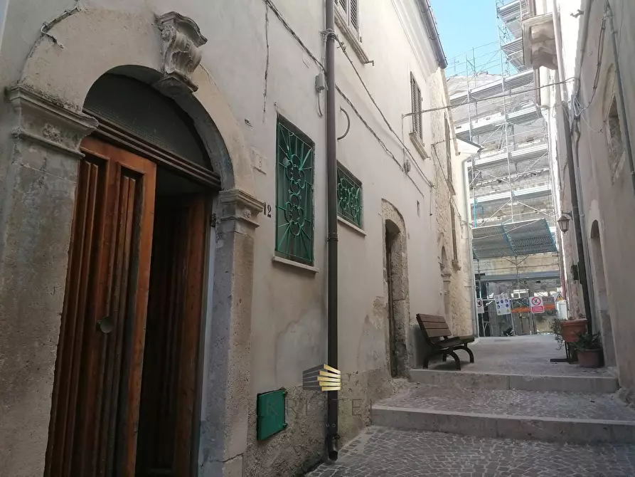 Immagine 25 di Rustico / casale in vendita  in VIA DEL MUNICIPIO 6 -8 -10 a Abbateggio