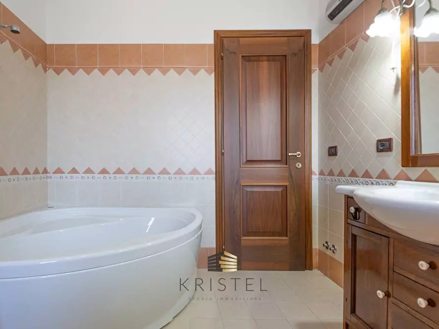 Immagine 9 di Villa in vendita  in VIA CROCI 14 a Casalincontrada