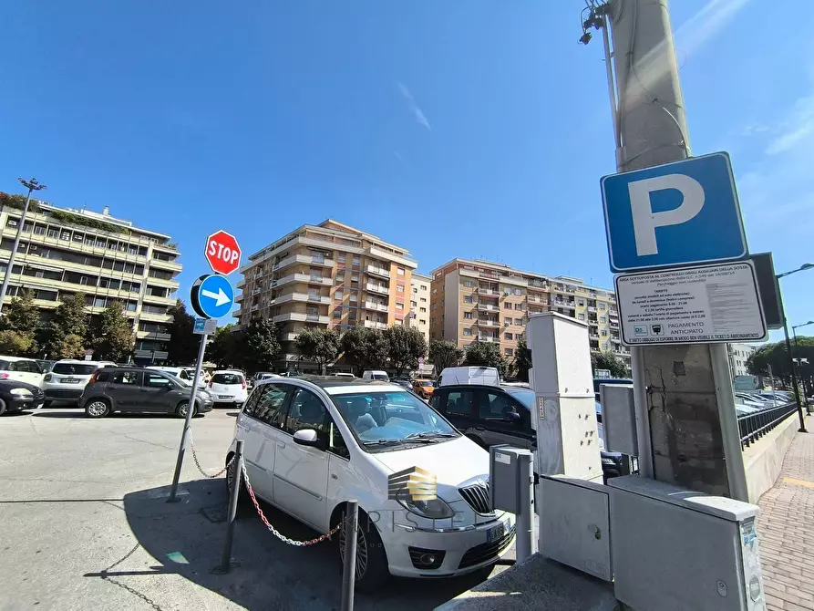 Immagine 11 di Ufficio in affitto  in VIA MICHELANGELO 14 a Pescara