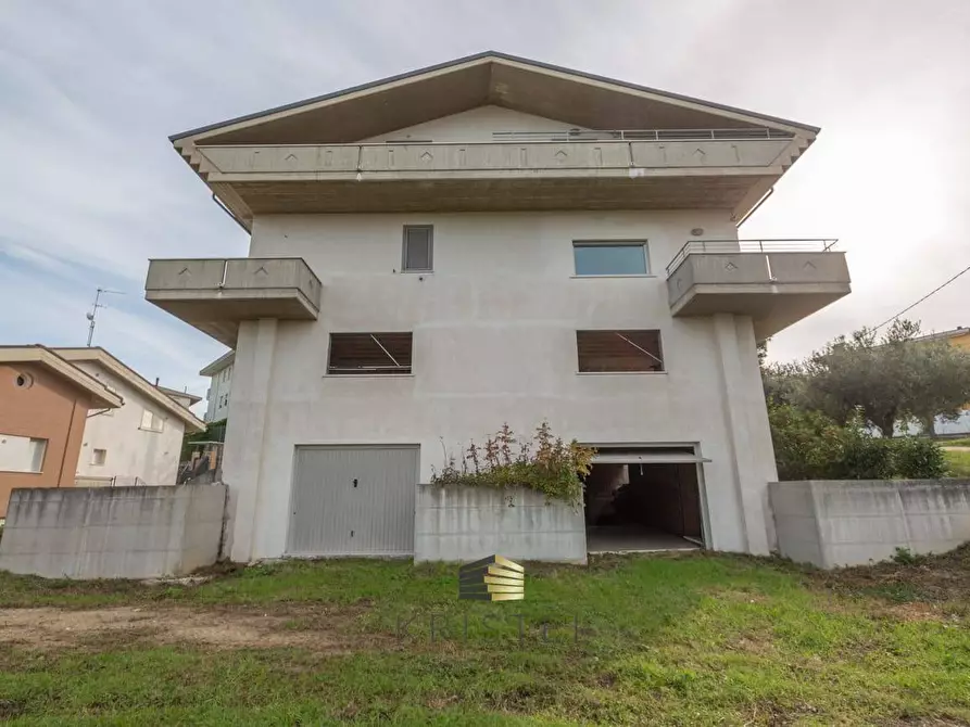 Immagine 34 di Casa semindipendente in vendita  in Strada Vicinale San Michele 31 a Pescara