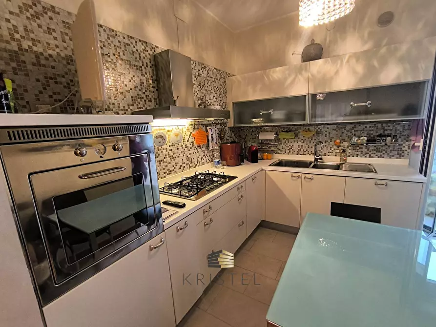 Immagine 9 di Appartamento in vendita  in VIA ANCONA 49 a Pescara