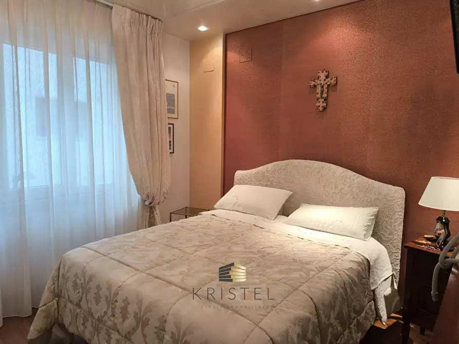 Immagine 13 di Appartamento in vendita  in VIA ANCONA 49 a Pescara