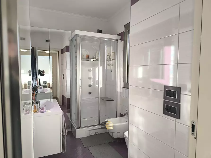 Immagine 18 di Appartamento in vendita  in LARGO FILOMENA DELLI CASTELLI 10 a Pescara