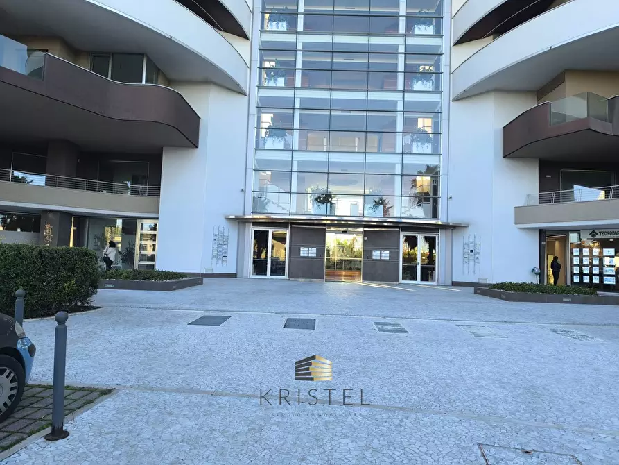 Immagine 30 di Appartamento in vendita  in LARGO FILOMENA DELLI CASTELLI 10 a Pescara