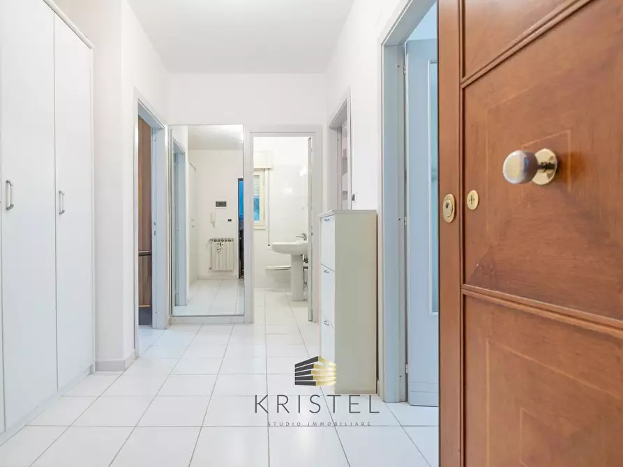 Immagine 1 di Appartamento in vendita  in VIALE REGINA ELENA 49 a Pescara