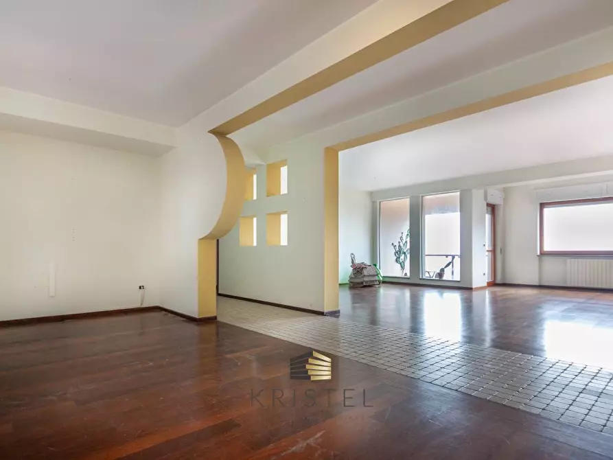 Immagine 1 di Appartamento in vendita  in VIA ABETONE 2 a Montesilvano