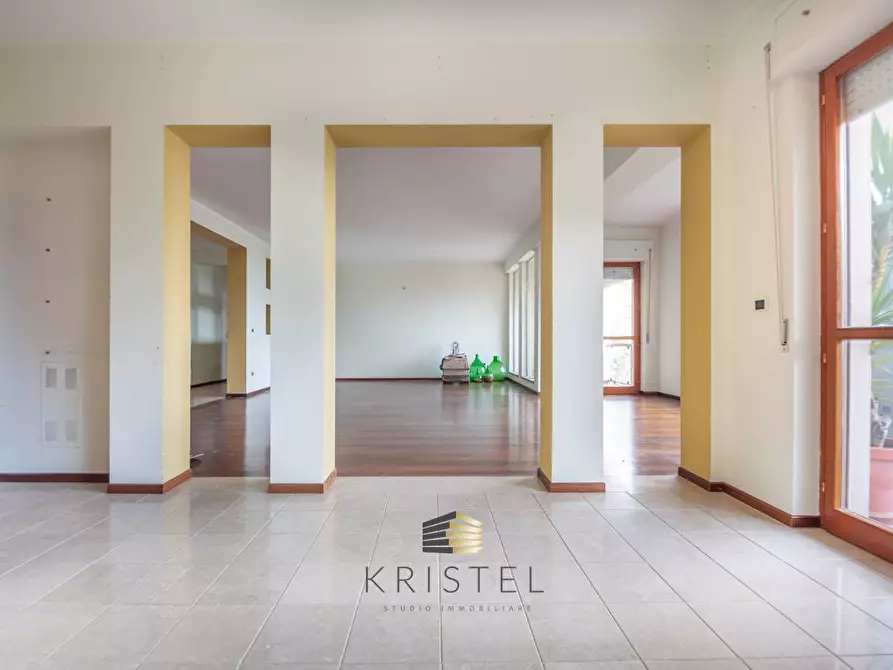 Immagine 7 di Appartamento in vendita  in VIA ABETONE 2 a Montesilvano