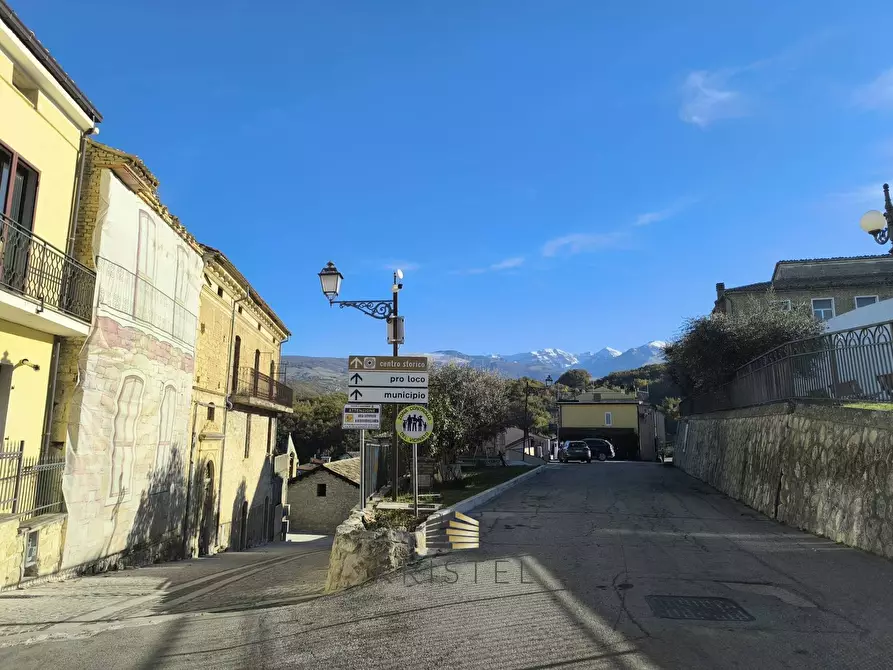 Immagine 31 di Rustico / casale in vendita  in VIA DEL MUNICIPIO 6 -8 -10 a Abbateggio