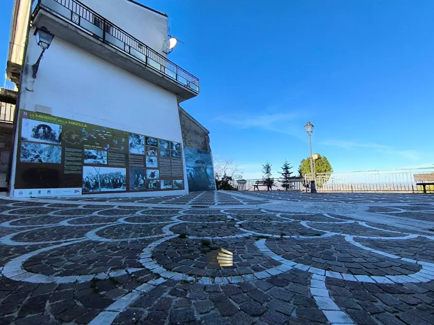 Immagine 33 di Rustico / casale in vendita  in VIA DEL MUNICIPIO 6 -8 -10 a Abbateggio