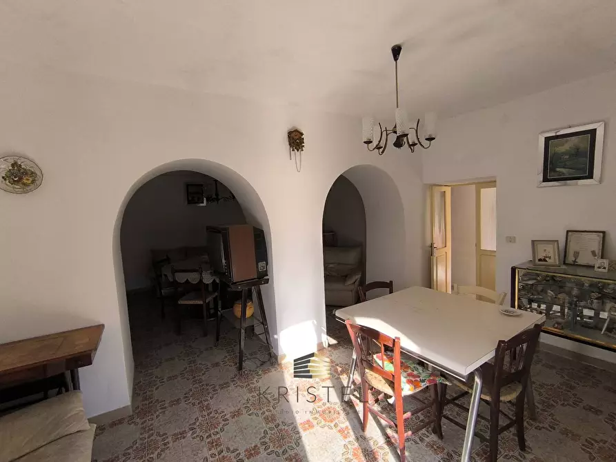 Immagine 56 di Rustico / casale in vendita  in VIA DEL MUNICIPIO 6 -8 -10 a Abbateggio