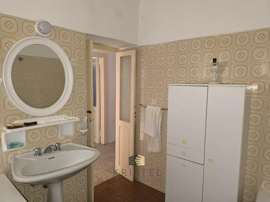 Immagine 70 di Rustico / casale in vendita  in VIA DEL MUNICIPIO 6 -8 -10 a Abbateggio