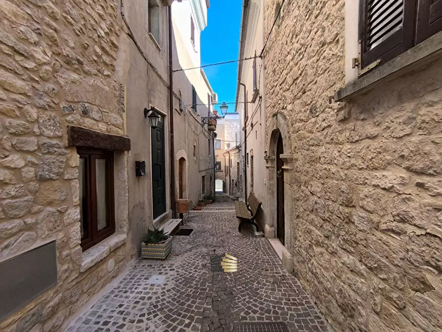 Immagine 77 di Rustico / casale in vendita  in VIA DEL MUNICIPIO 6 -8 -10 a Abbateggio