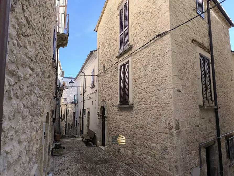 Immagine 80 di Rustico / casale in vendita  in VIA DEL MUNICIPIO 6 -8 -10 a Abbateggio