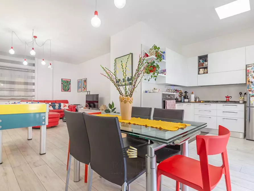 Immagine 2 di Appartamento in vendita  in VIA DEI PELIGNI 19 a Pescara