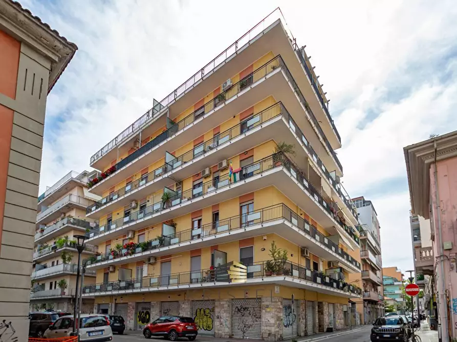 Immagine 22 di Appartamento in vendita  in VIA DEI PELIGNI 19 a Pescara