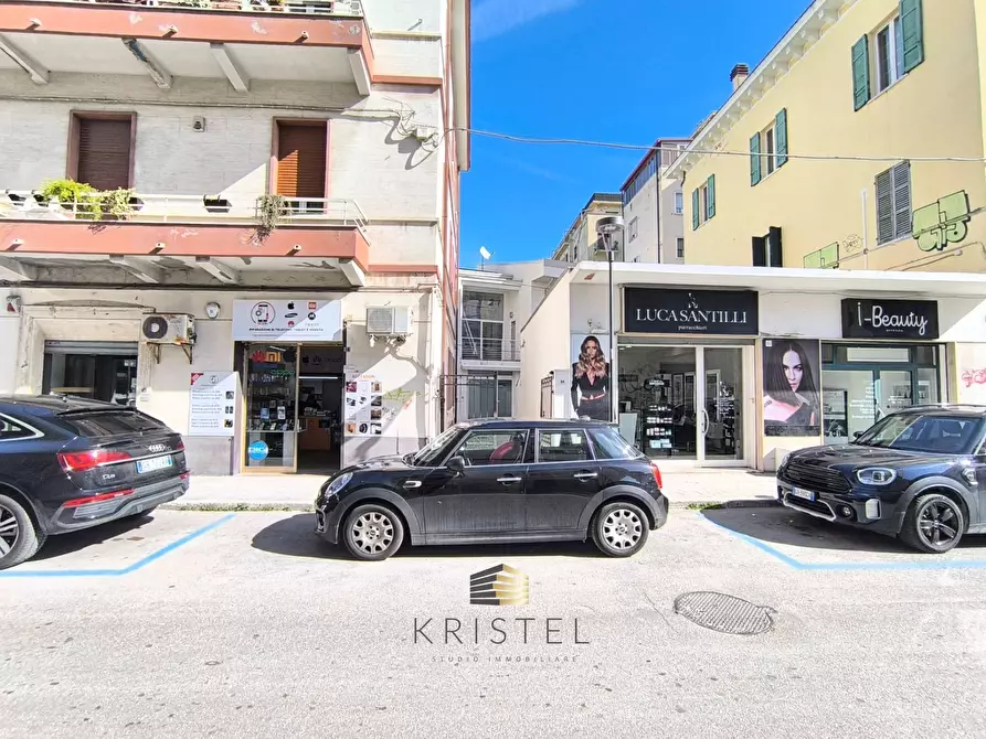 Immagine 12 di Ufficio in affitto  in VIA FIRENZE 54/2 a Pescara