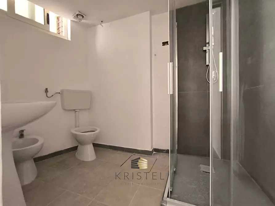 Immagine 9 di Ufficio in affitto  in VIA FIRENZE 54/2 a Pescara