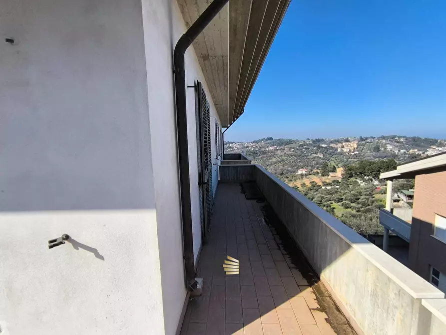 Immagine 21 di Casa semindipendente in vendita  in Strada Vicinale San Michele 31 a Pescara