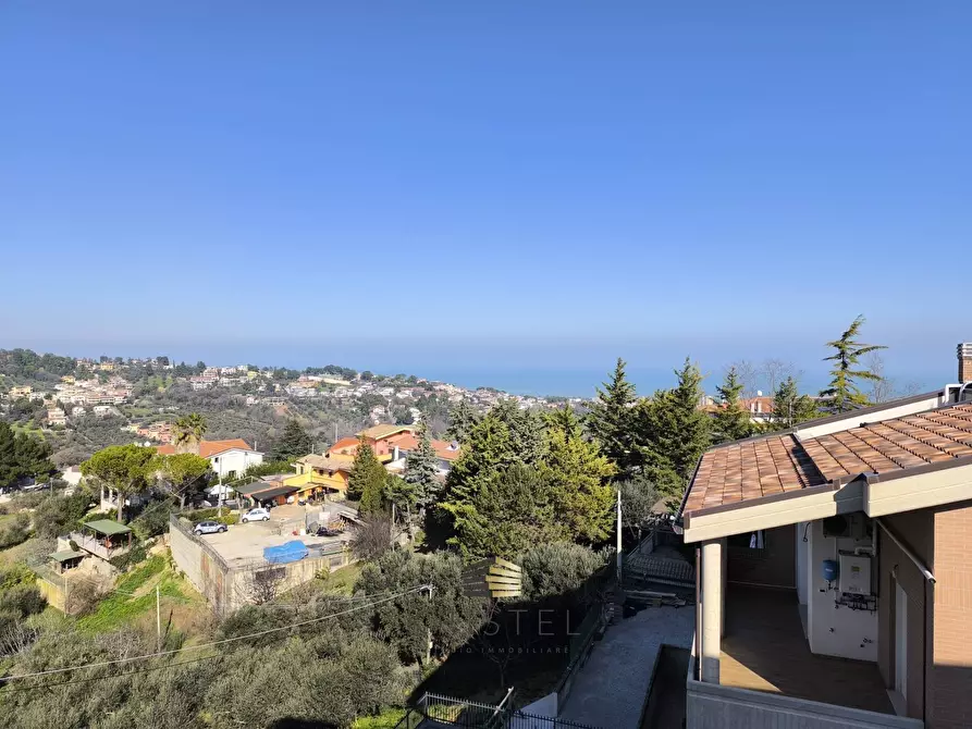 Immagine 39 di Casa semindipendente in vendita  in Strada Vicinale San Michele 31 a Pescara