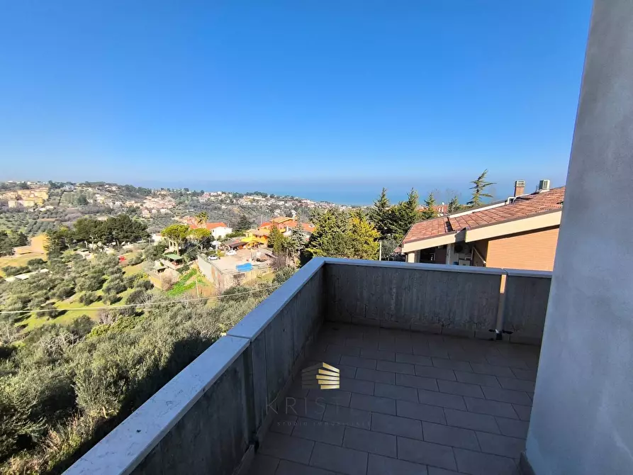 Immagine 42 di Casa semindipendente in vendita  in Strada Vicinale San Michele 31 a Pescara