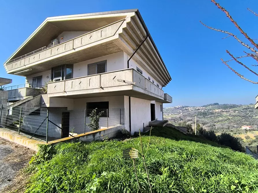 Immagine 62 di Casa semindipendente in vendita  in Strada Vicinale San Michele 31 a Pescara