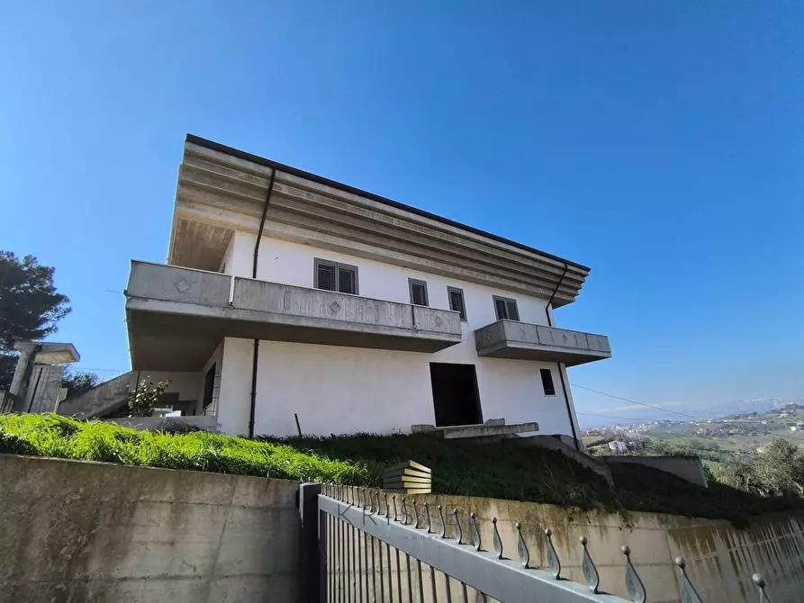 Immagine 64 di Casa semindipendente in vendita  in Strada Vicinale San Michele 31 a Pescara