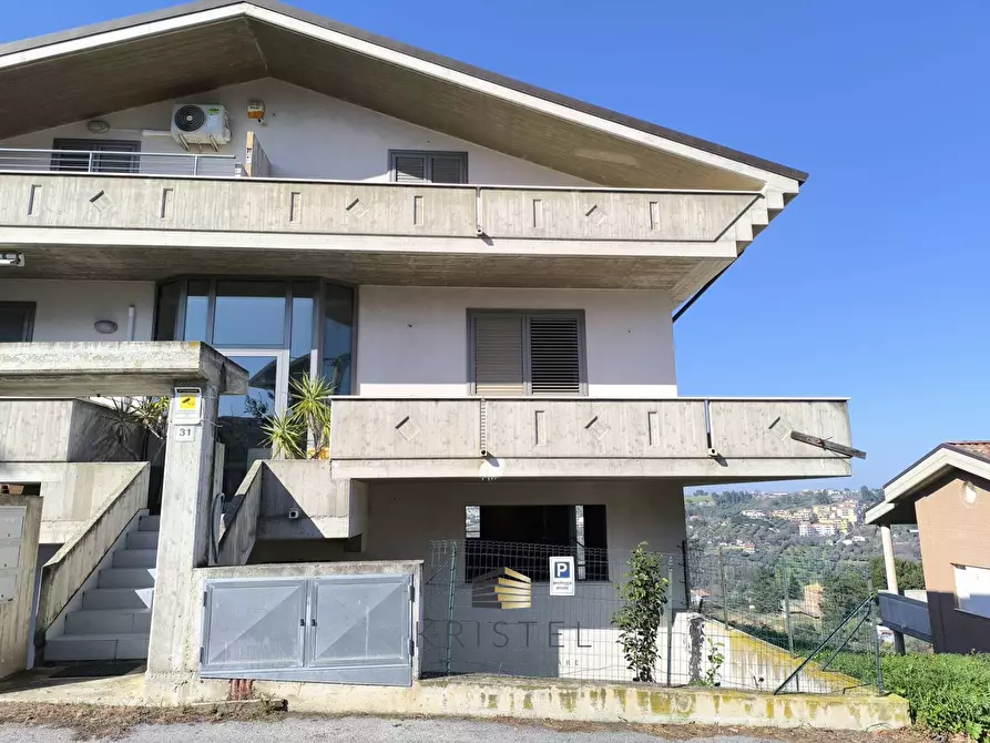 Immagine 67 di Casa semindipendente in vendita  in Strada Vicinale San Michele 31 a Pescara