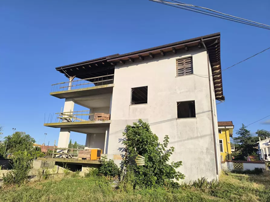 Immagine 15 di Casa indipendente in vendita  in VIA CONGIUNTI 5 a Brittoli