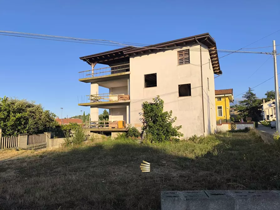 Immagine 30 di Casa indipendente in vendita  in VIA CONGIUNTI 5 a Brittoli